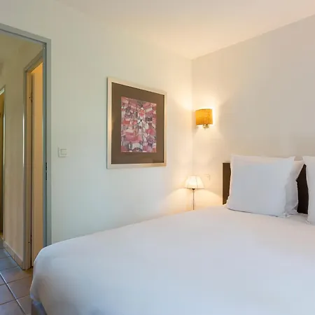 Отель Sowell Family Les Landes De Gascogne 3*